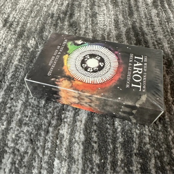 Tarot Cards The Wild Unknown Tarot Deck 78 Cards Beginners Kim Krass New Sealed - Picture 6 of 12